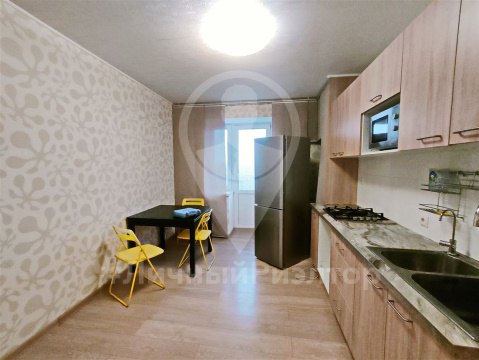 1-к квартира, 7/10 эт., 38м²