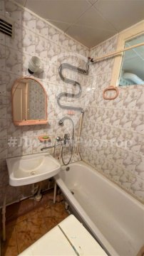 2-к квартира, 5/5 эт., 44м²