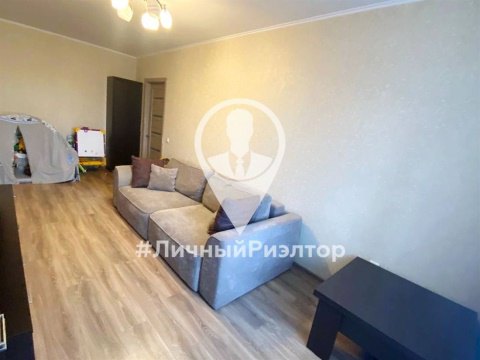 2-к квартира, 4/10 эт., 52м²
